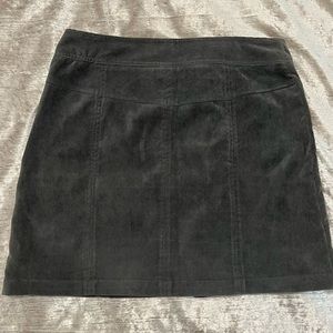 Chelsea & Theodore skirt